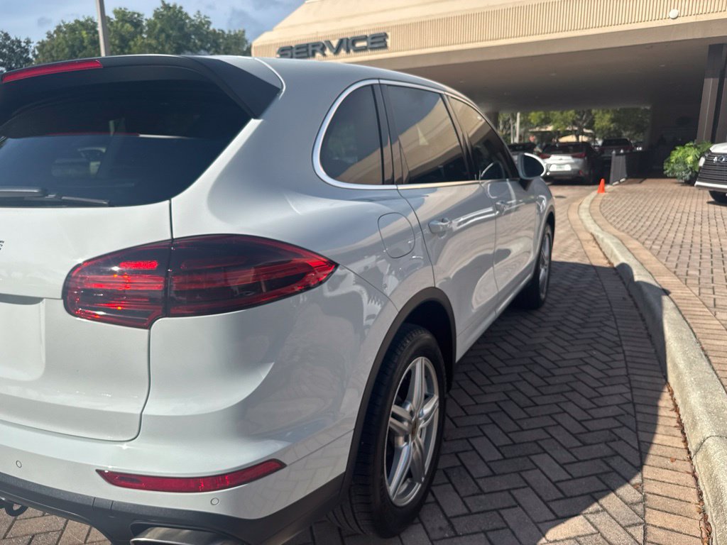 Used 2016 Porsche Cayenne Diesel AWD/4WD image 8