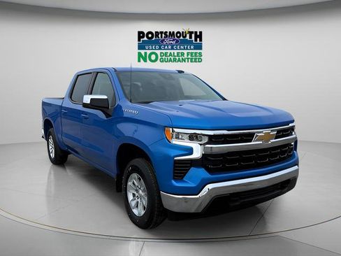 Used 2025 Chevrolet Silverado 1500 LT AWD/4WD image 1