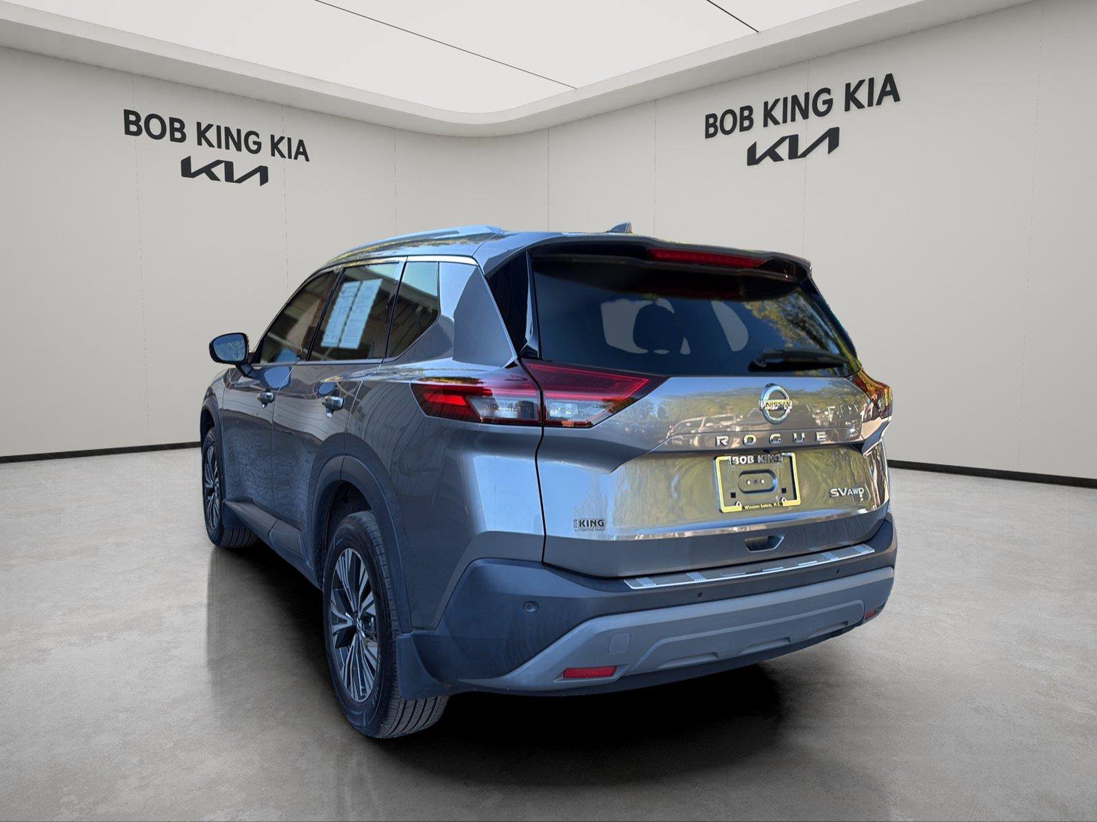 Used 2021 Nissan Rogue SV w/ Premium Package AWD/4WD image 3