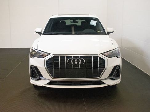 Used 2022 Audi Q3 2.0T Premium w/ Convenience Package AWD/4WD image 2