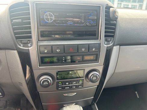 Used 2008 Kia Sorento EX w/ Appearance Pkg AWD/4WD image 14