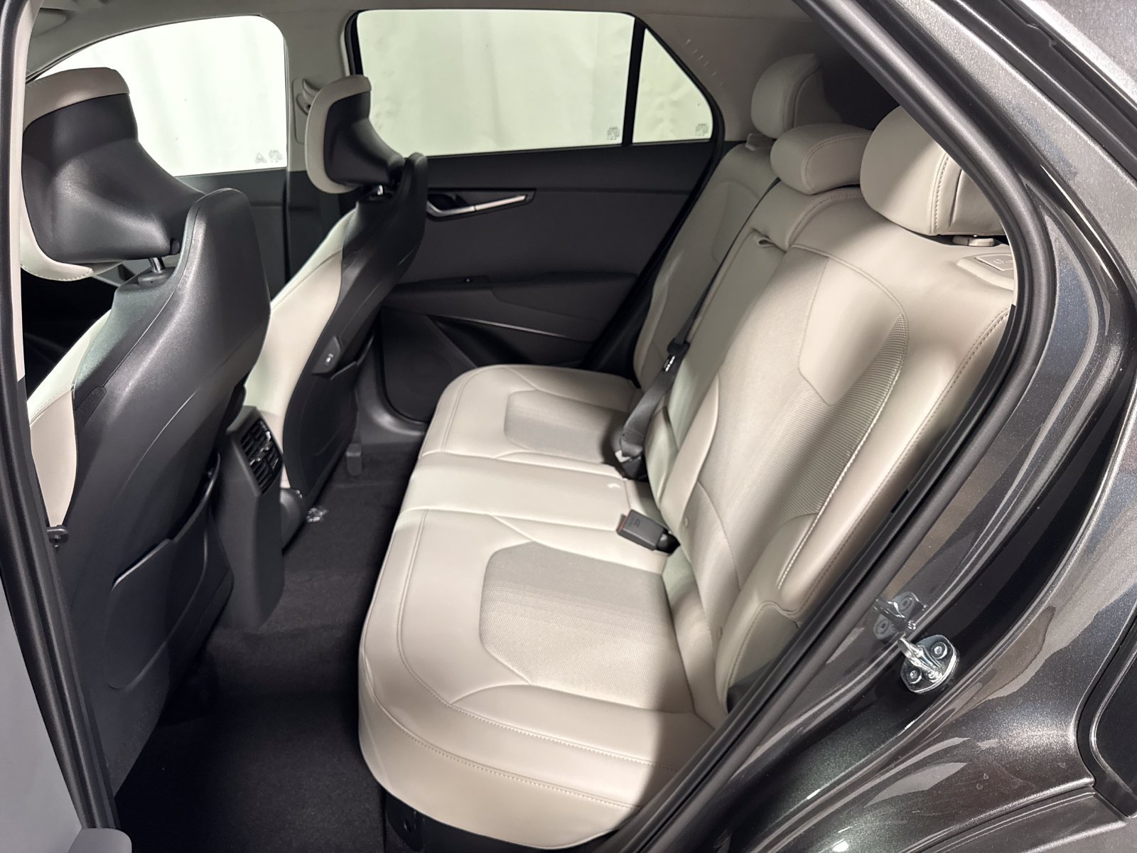 New 2026 Kia Niro EX FWD image 5
