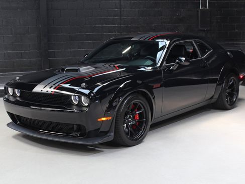 Used 2023 Dodge Challenger R/T Scat Pack RWD image 4