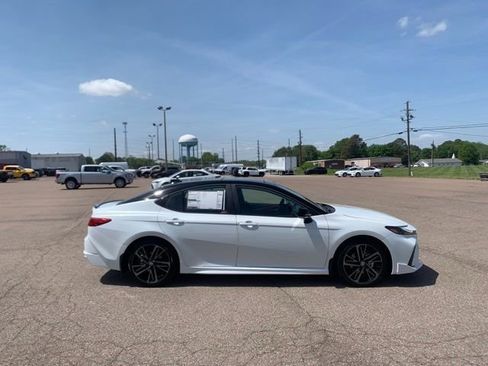 New 2026 Toyota Camry XSE FWD image 8