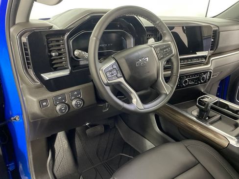 Used 2025 Chevrolet Silverado 1500 RST w/ All Star Edition Plus AWD/4WD image 9