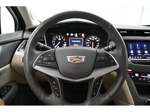 Used 2022 Cadillac XT5 Premium Luxury w/ Technology Package image 12