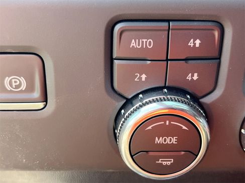 New 2025 GMC Sierra 2500 Denali w/ Denali Reserve Package image 26