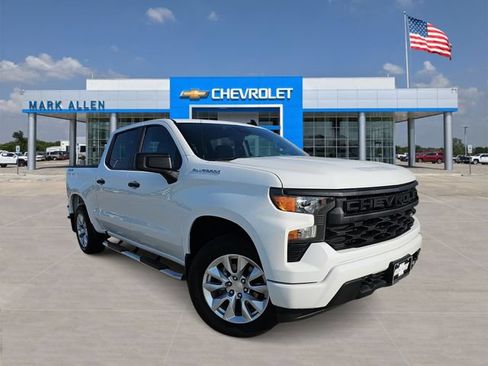 Used 2024 Chevrolet Silverado 1500 Custom AWD/4WD image 1