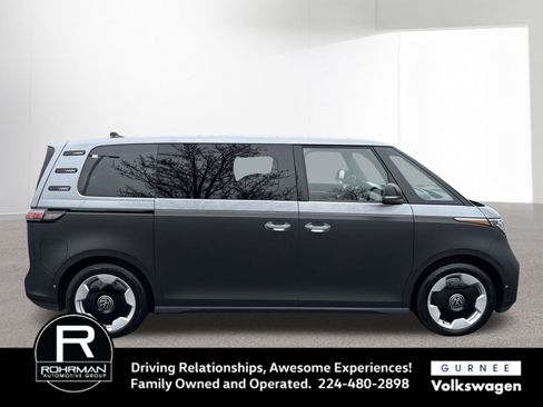 Used 2025 Volkswagen ID. Buzz Pro S image 10