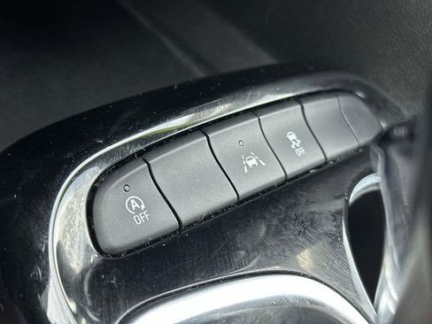 Used 2024 Buick Encore GX Sport Touring image 36