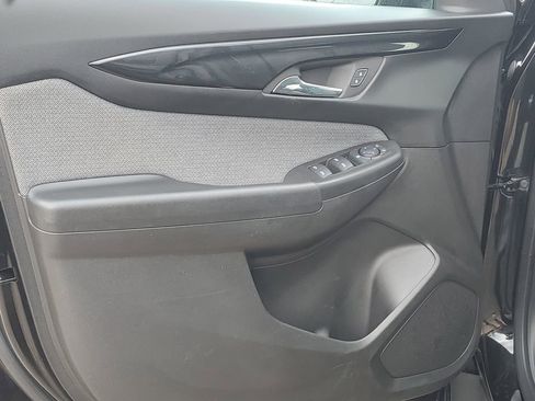 Used 2025 Chevrolet TrailBlazer LT AWD/4WD image 21