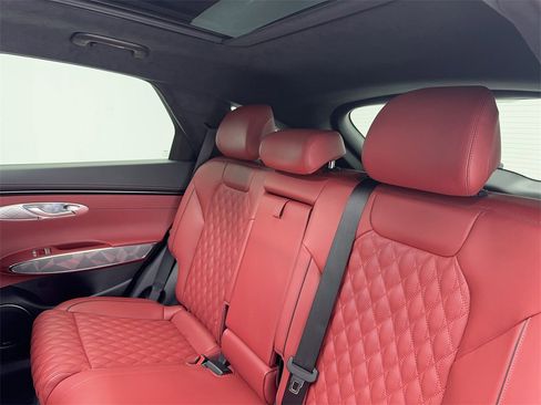 Used 2024 Genesis GV70 3.5T Sport w/ Sport Advanced Package image 38