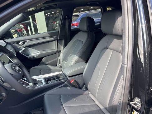 New 2025 Audi Q3 2.0T Premium image 13