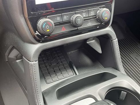 Certified 2025 Ford Ranger Raptor AWD/4WD image 34