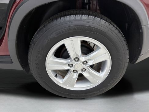 Used 2016 Chevrolet Trax LT w/ LT Sun and Sound Package FWD image 7