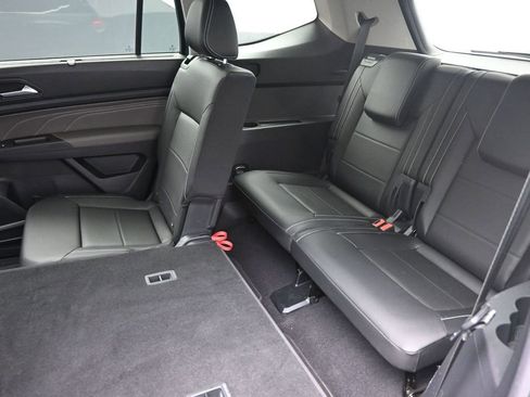 Used 2023 Volkswagen Atlas SE FWD image 21