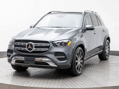Used 2025 Mercedes-Benz GLE 450e GLE 450e w/ Driver Assistance Package image 1