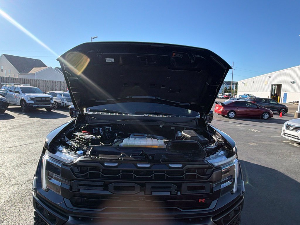 Used 2025 Ford F150 Raptor w/ Equipment Group 803A Raptor R AWD/4WD image 17