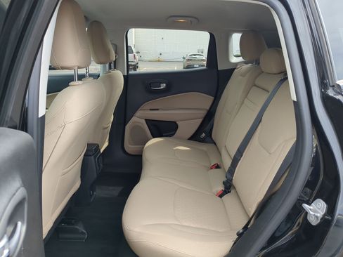 Used 2018 Jeep Compass Sport AWD/4WD image 28