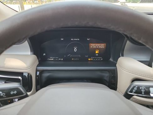 Used 2023 Lincoln Nautilus AWD w/ Premium Package image 16