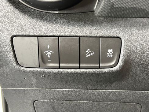 Used 2023 Hyundai Kona SEL AWD/4WD image 10