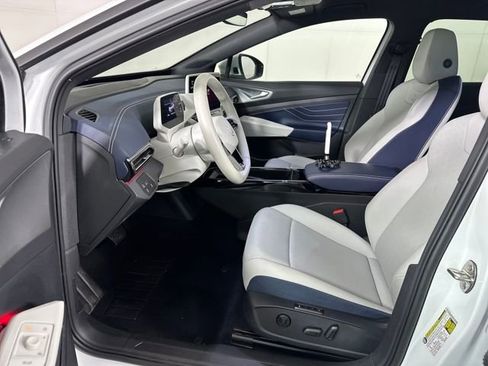 Used 2023 Volkswagen ID.4 S image 11