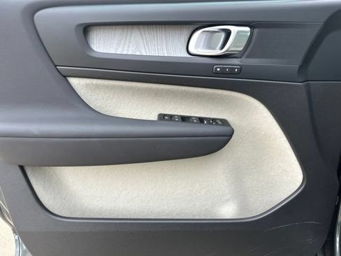 Certified 2026 Volvo XC40 B5 Plus AWD/4WD image 16