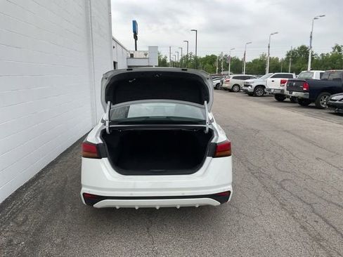 Used 2025 Nissan Altima 2.5 SV FWD image 9