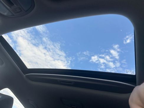 Used 2022 Hyundai Kona Limited FWD image 20