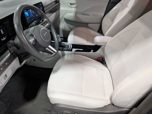 Used 2025 Hyundai Kona SEL AWD/4WD image 10