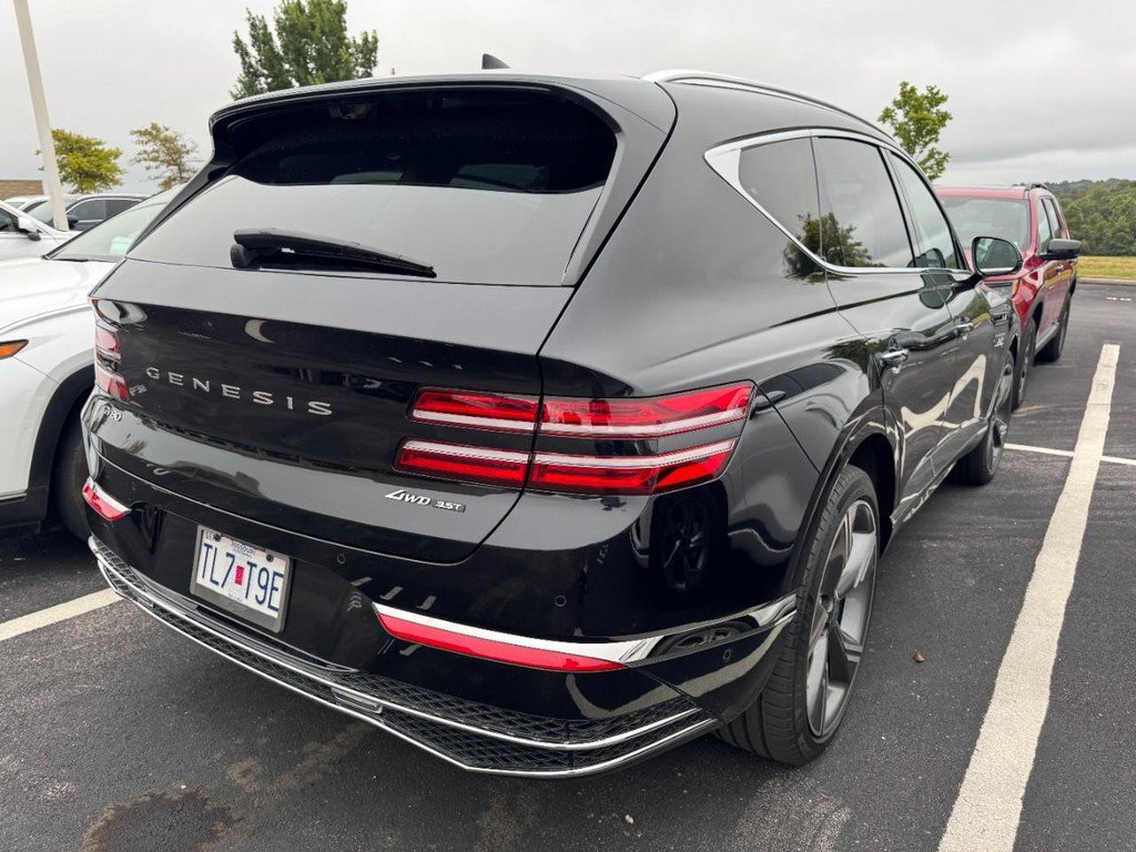 Used 2025 Genesis GV80 3.5T Prestige AWD/4WD image 2