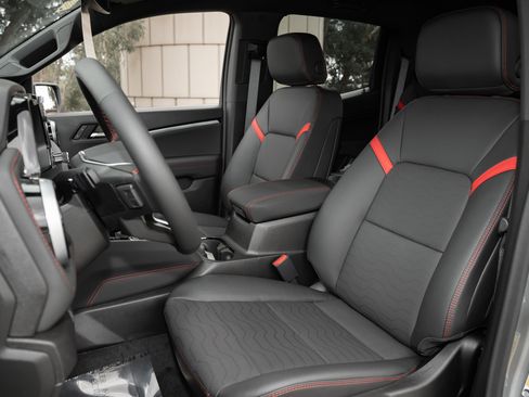 New 2026 Chevrolet Colorado Z71 image 16