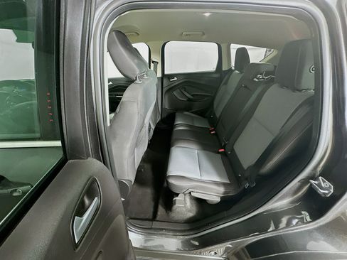 Used 2018 Ford Escape SE FWD image 25