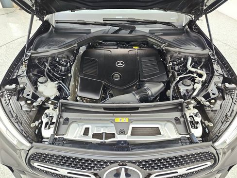 Used 2023 Mercedes-Benz GLC 300 image 14