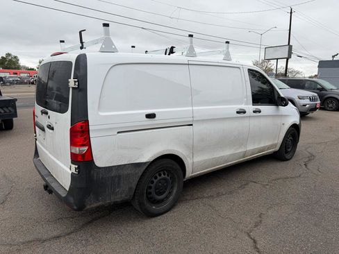 Used 2016 Mercedes-Benz Metris image 4