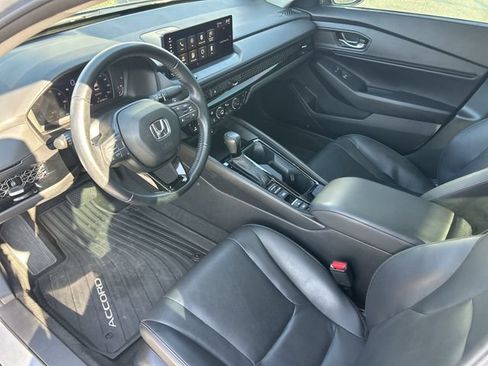 Used 2023 Honda Accord EX-L image 10