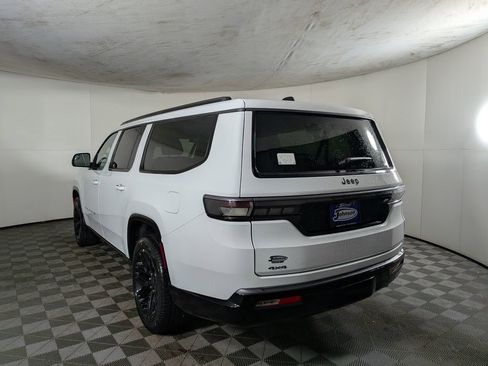 New 2026 Jeep Grand Wagoneer L Limited AWD/4WD image 4