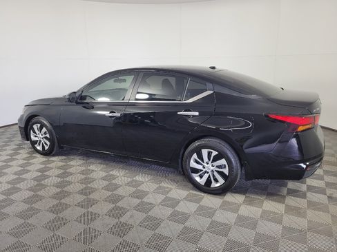 Used 2025 Nissan Altima 2.5 S FWD image 3