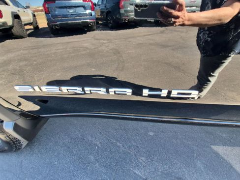 New 2026 GMC Sierra 3500 SLT image 17