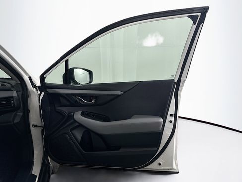 Used 2022 Subaru Outback Premium image 31
