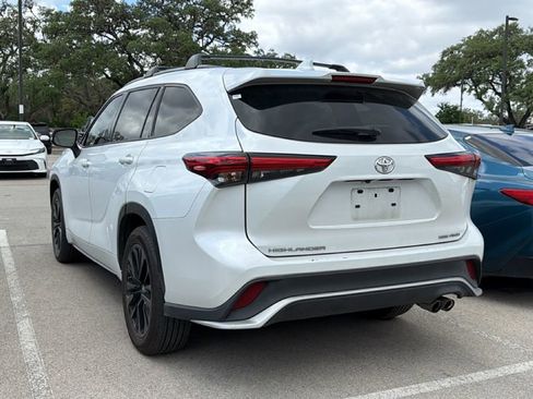 Used 2023 Toyota Highlander XSE AWD/4WD image 7
