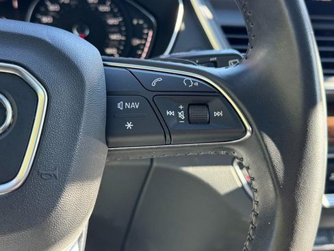 Used 2019 Audi Q5 2.0T Premium w/ Convenience Package image 18