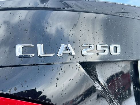 Used 2015 Mercedes-Benz CLA 250 4MATIC image 13