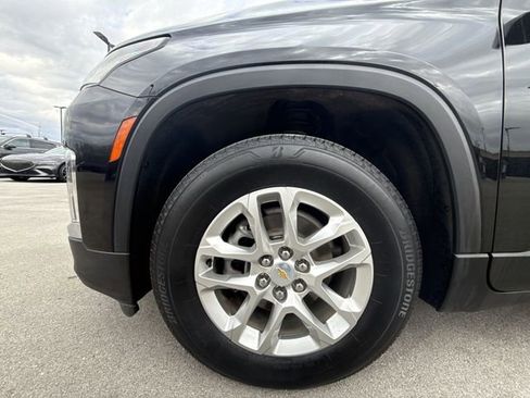 Used 2023 Chevrolet Traverse LS image 10