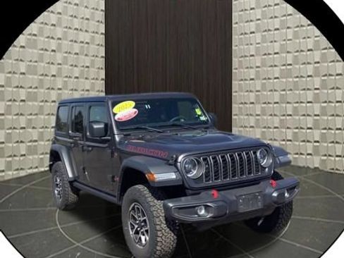Certified 2025 Jeep Wrangler Unlimited Rubicon AWD/4WD image 1