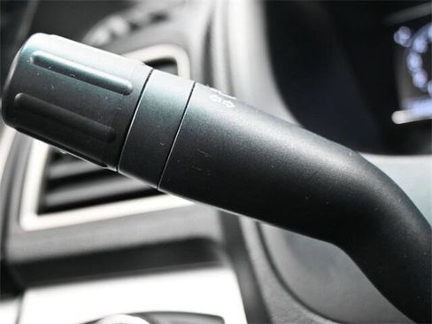 Used 2016 Ford Explorer XLT w/ Equipment Group 202A image 26