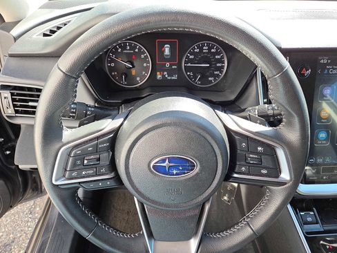 Used 2023 Subaru Outback Premium image 19
