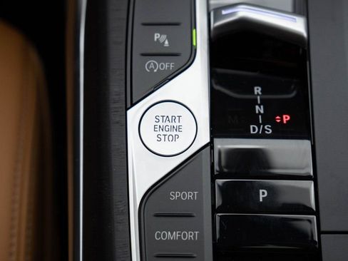 Used 2023 BMW 330i xDrive Sedan w/ Driving Assistance Package image 31