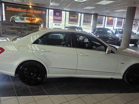 Used 2012 Mercedes-Benz E 350 4MATIC Sedan image 5