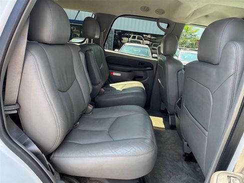 Used 2003 GMC Yukon SLT w/ 1SC Preferred Equipment Group AWD/4WD image 20